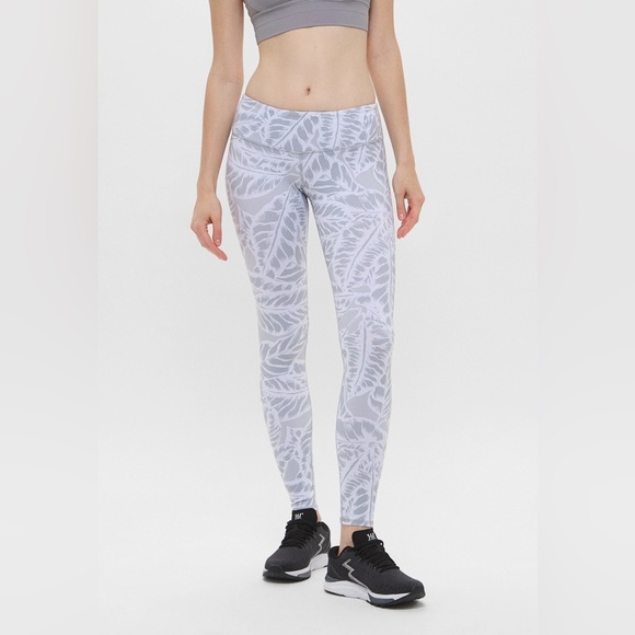 ALO Yoga Pants - ALO YOGA Mid Rise Airbrush Leggings Palm Springs Palm Leaf Womens S Pilates Gym